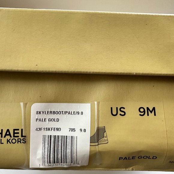 Michael Kors Skyler Boot Pale Gold Sneakers Size 9 - Picture 8 of 8
